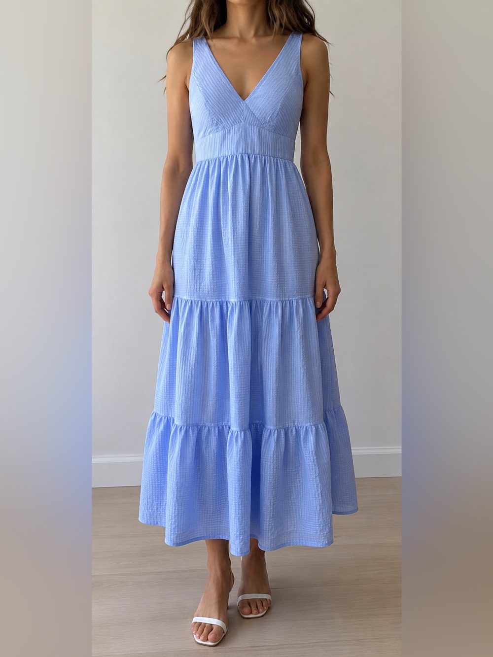 Taylor Blue Textured Tiered Maxi Dress Size 12 V-Neck Lined Pockets Sleeveless